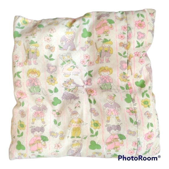 Vintage handmade child's quilt and matching pillow pink and print - Picture 8 of 12